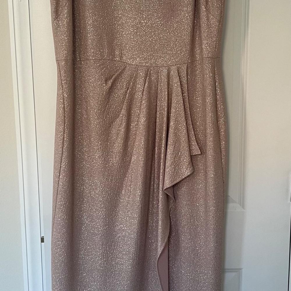 Dress - Picture 6 of 8